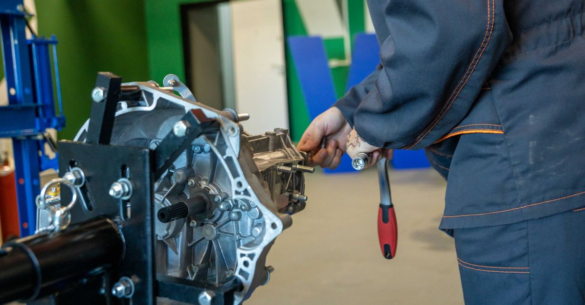 locksmith service technician — Georgetown Locksmiths