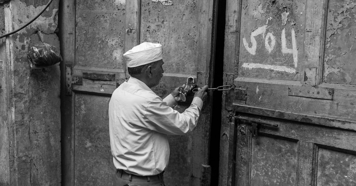 key maker professional — Georgetown Locksmiths